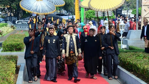 Warga Jateng Kembali Dihebohkan Munculnya Kerajaan Baru di Blora