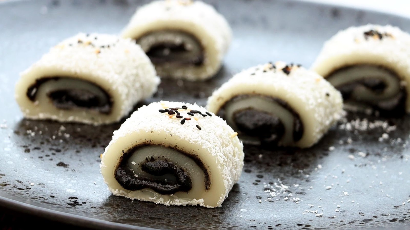 Josephine's Recipes How To Make Glutinous Rice Cake Roll with Black