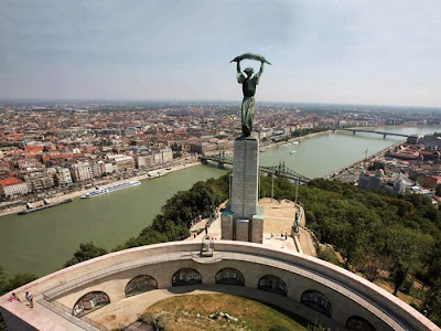 Resultado de imagen de Budapest colina GellÃ©rt
