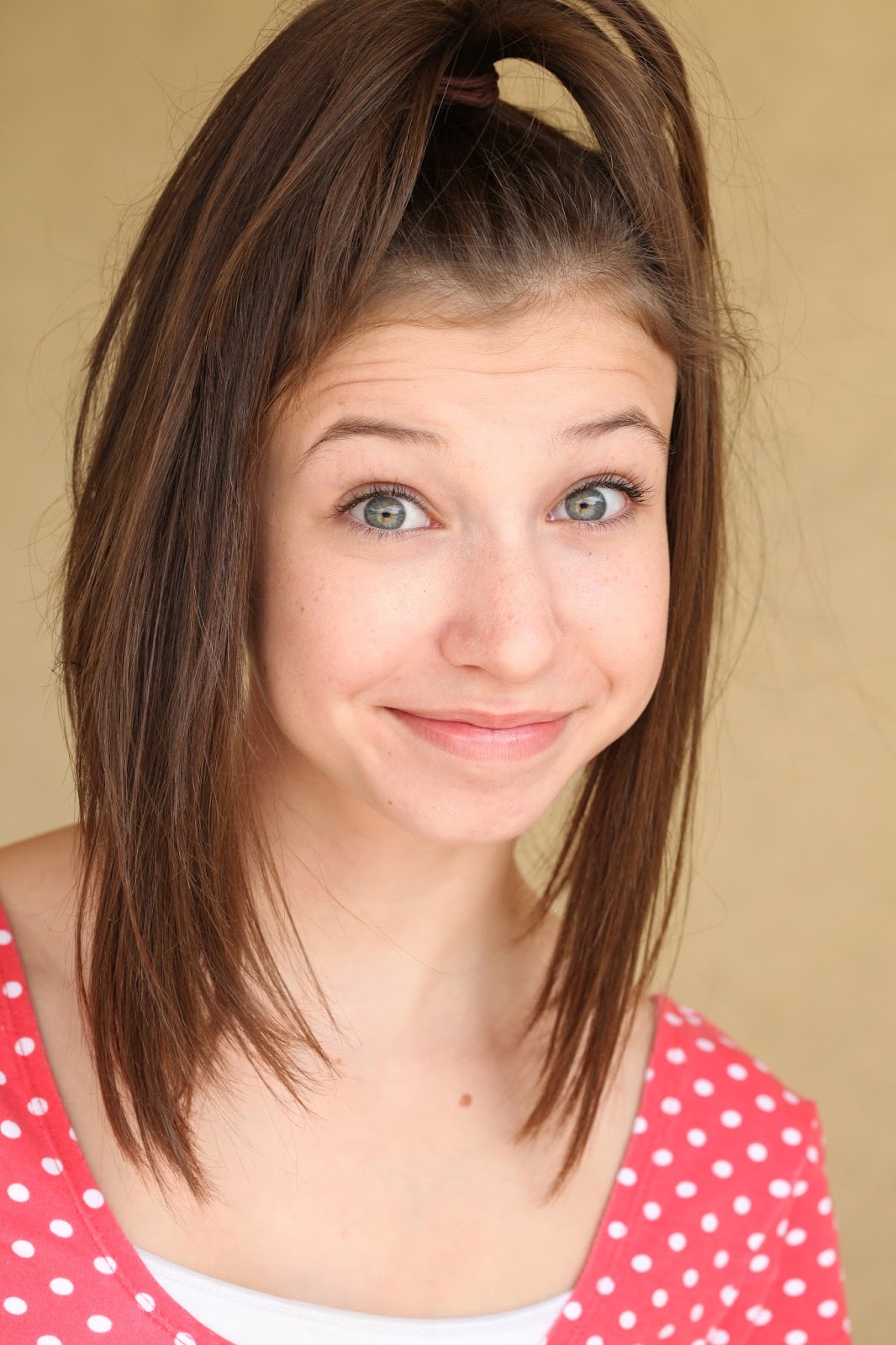 Starlet Arcade: Katelyn Nacon
