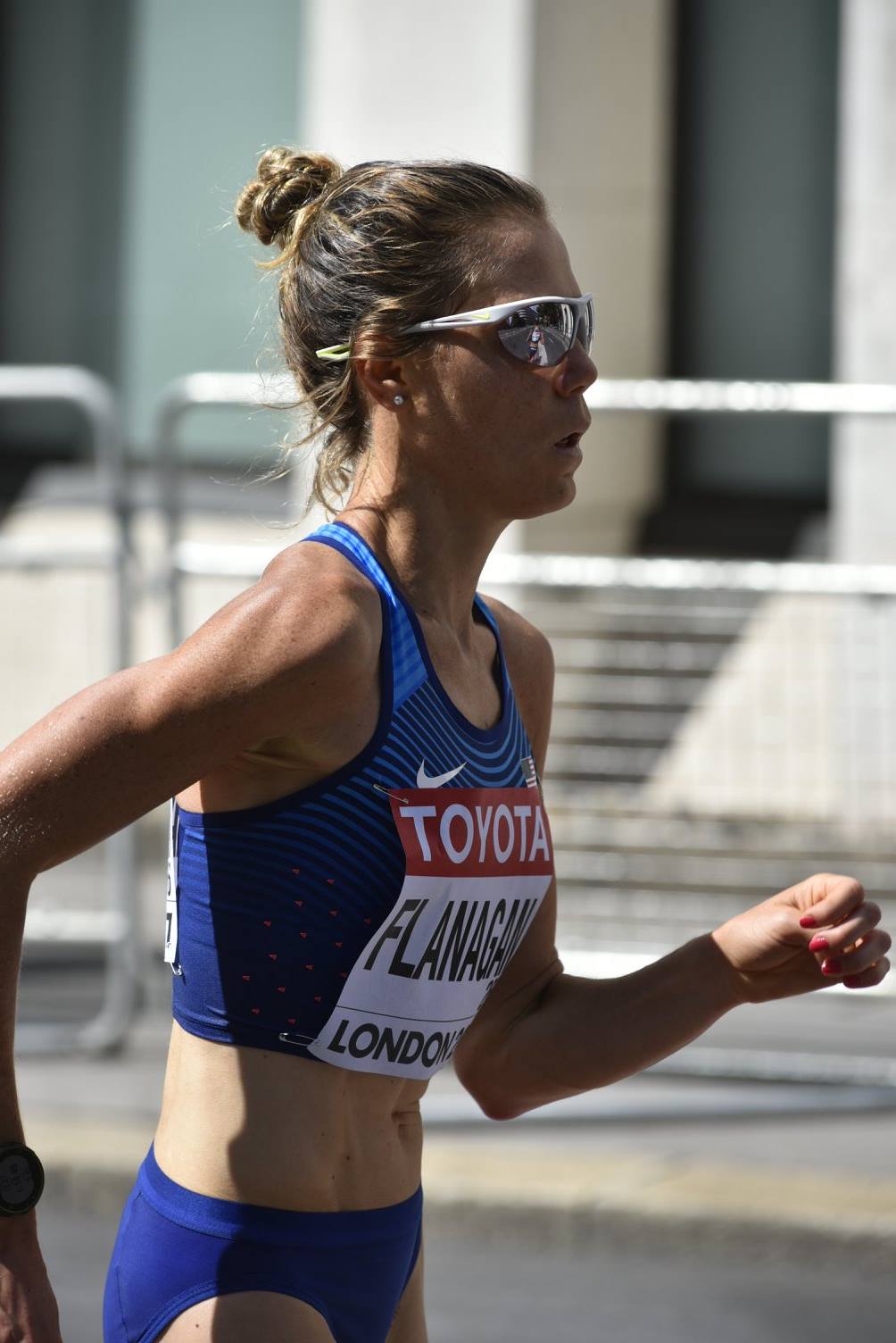 UW alum Lindsay Flanagan 17th at London Marathon