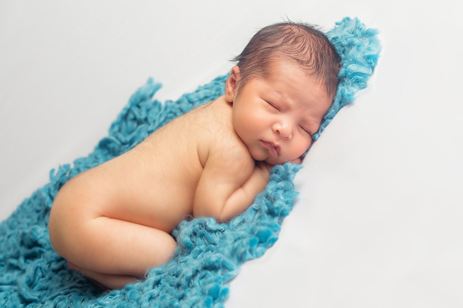 Baby�s Newborn Photoshoot &amp; Baby 1 month update Lil bits