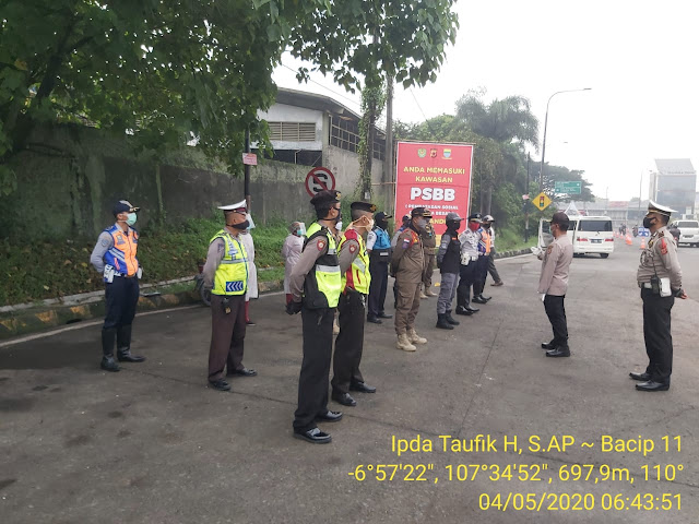 Kapolsek Babakan Ciparay Polrestabes Bandung Pimpin Apel Persiapan