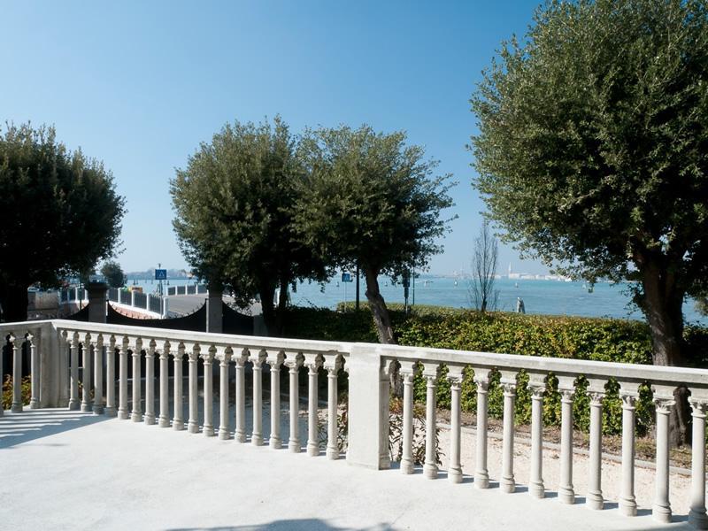 Luxury Villa, Venice Lido Home and Courtyard