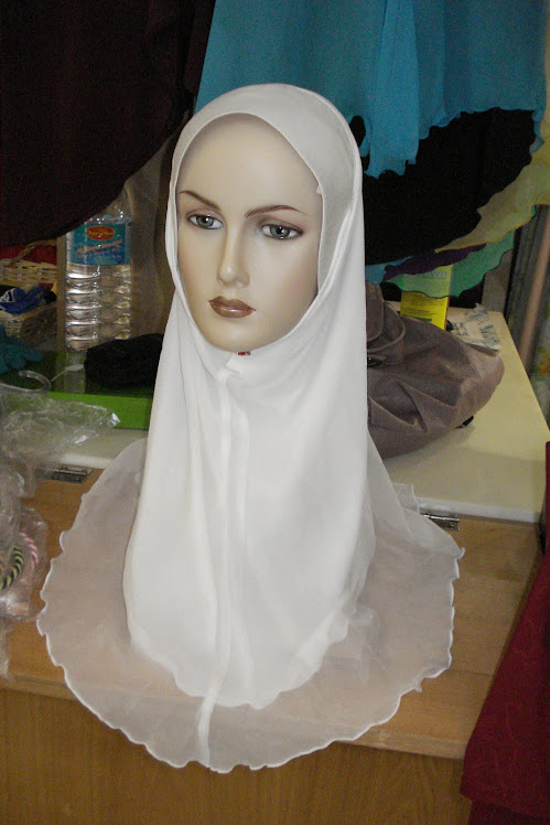 Pesona Hijab Anda