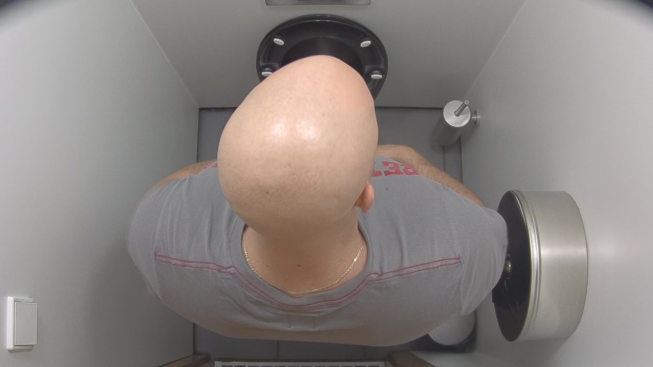 Spy Cam Dude Beefy bald guy in the toilet! 💪💦 pic