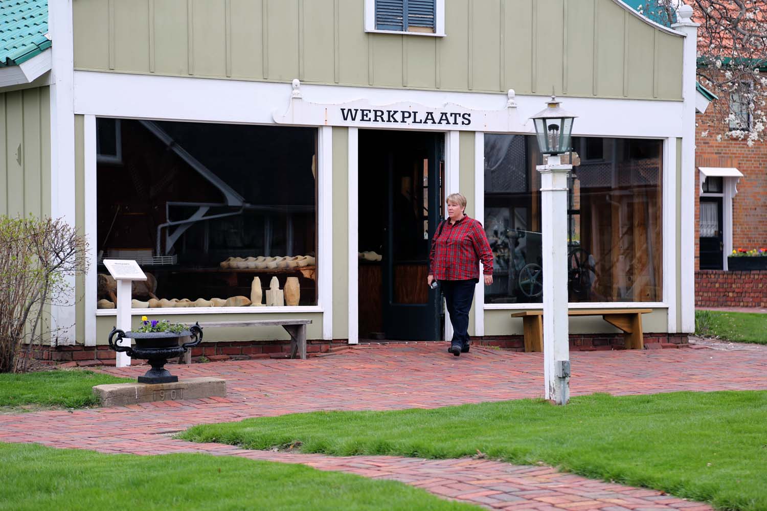 John and Sigrid's Adventures Iowa Pella Miniature Museum