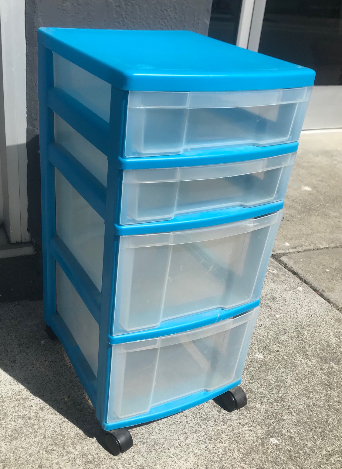 UHURU FURNITURE & COLLECTIBLES SOLD 28941 Plastic 26” x 12” Wide 4