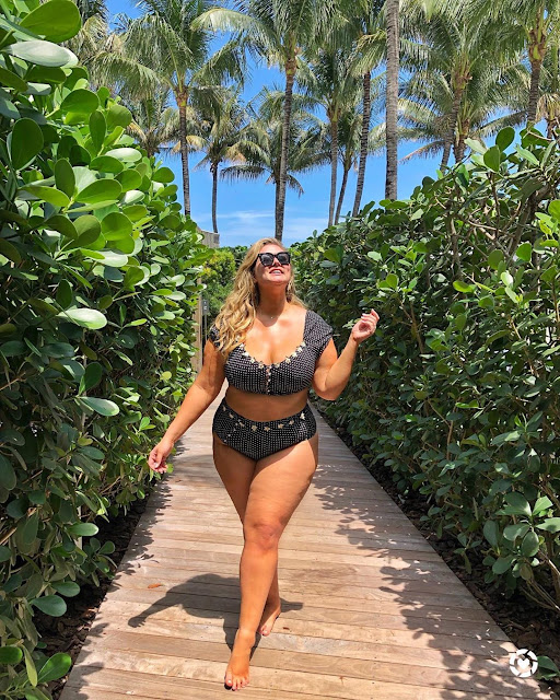 Hunter McGrady Hot & Sexy pics Hunter McGrady Hot & Sexy pics