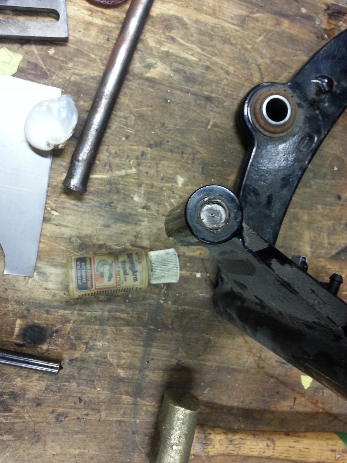 WISNER CYCLES, Anamosa Iowa Broken shock bolt removal on Harley