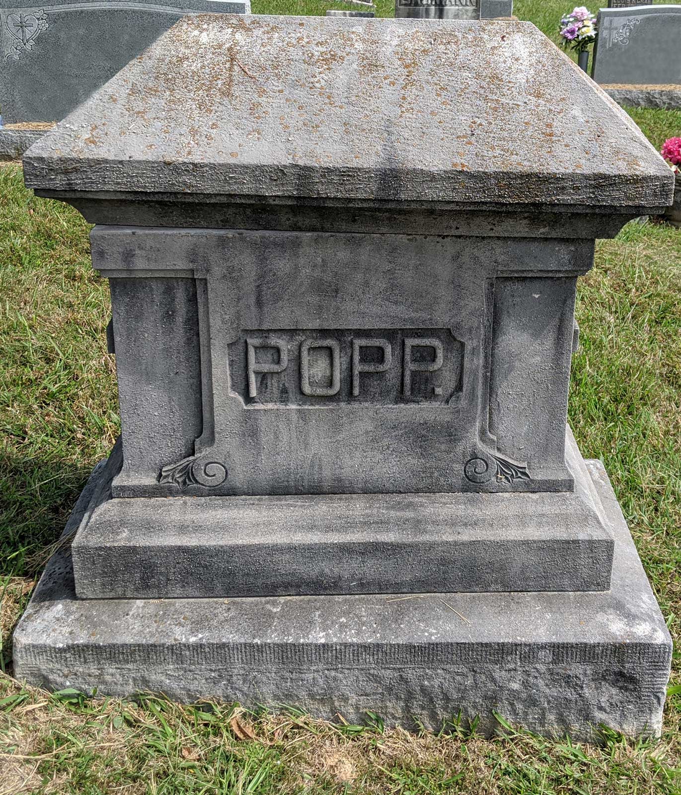 Louisville Fossils and Beyond Fossils on the Family Grave Marker