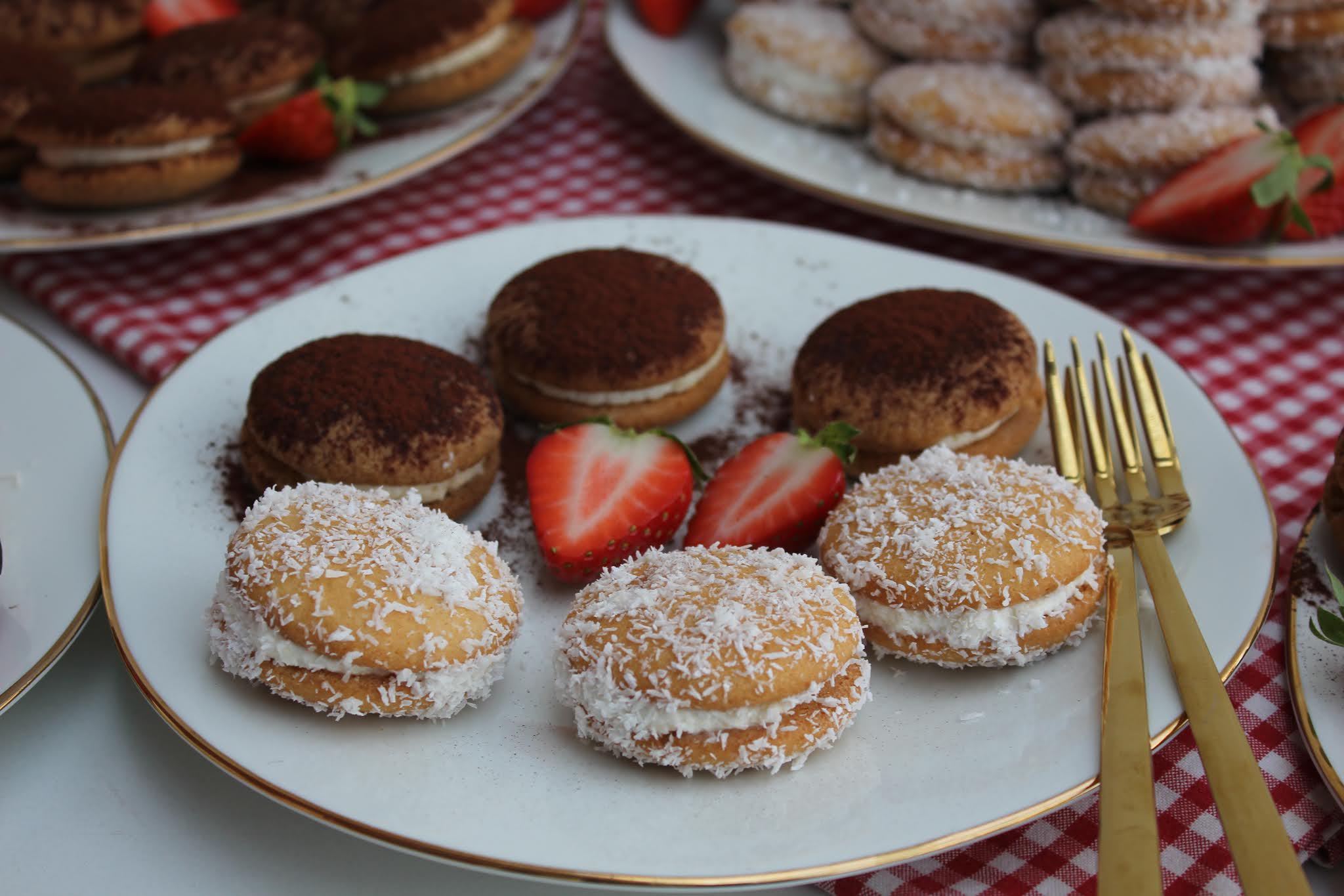 Gefüllte Tiramisu Eierplätzchen