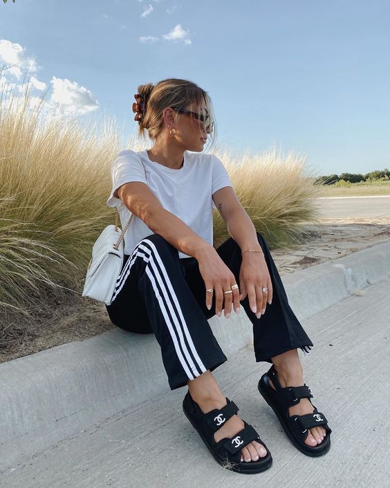 chanel sandals cruise 2020