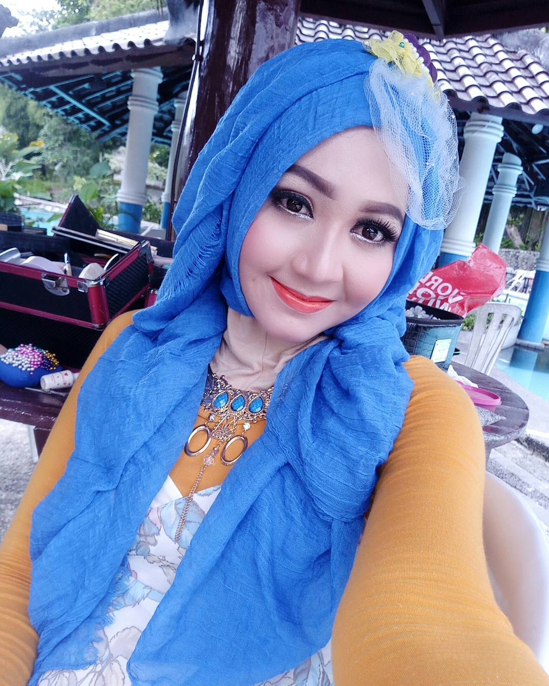 Gadis berjilbab manis baru - CantikaMagz