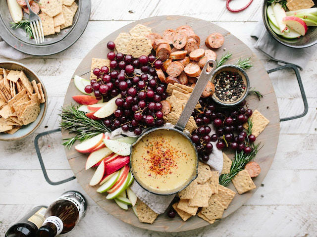 Tabla de fruta y queso