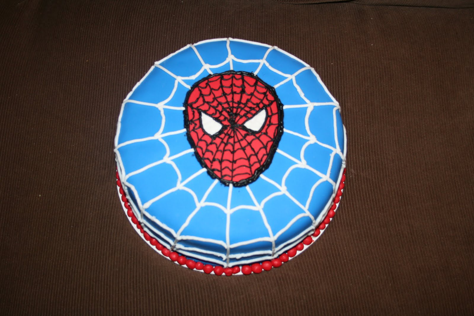Delicate Designs: Spiderman Cake