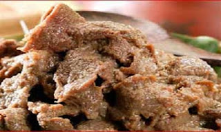  Semur daging ialah masakan khas Jogja yang niscaya wujudnya sudah Anda kenal sebelumnya Resep Membuat Terik Daging Khas Jogja