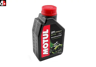 10 Harga Oli Motor Motul Sport Matic Bebek 4 Tak dan 2 Tak Terbaru Bicara soal sistem pelumasan sepeda motor kita tidak bisa terlepas dari yang namanya oli 10 Harga Oli Motor Motul Sport Matic Bebek 4 Tak dan 2 Tak Terbaru