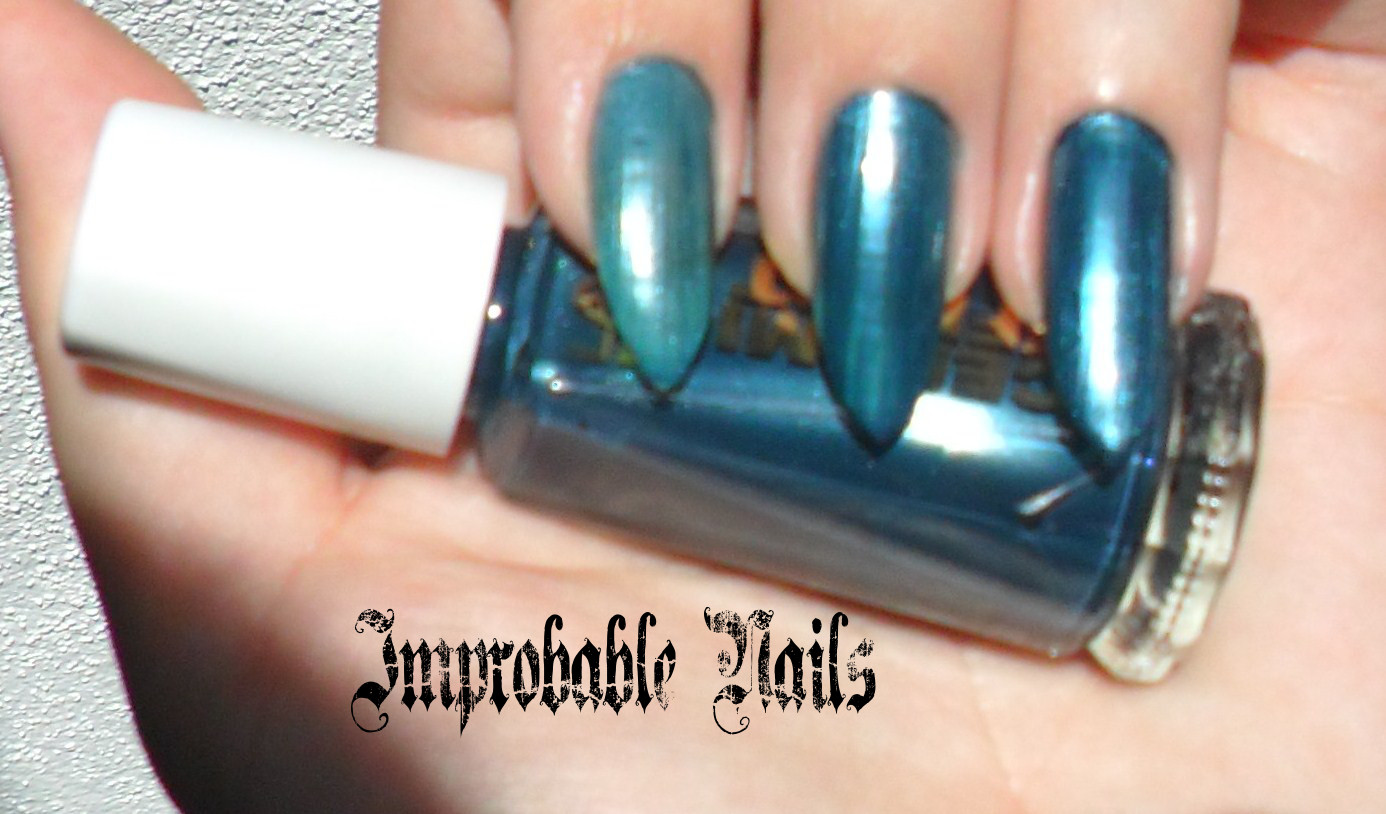 Improbable Nails Swatch LAYLA ceramic effect nail polish CE60