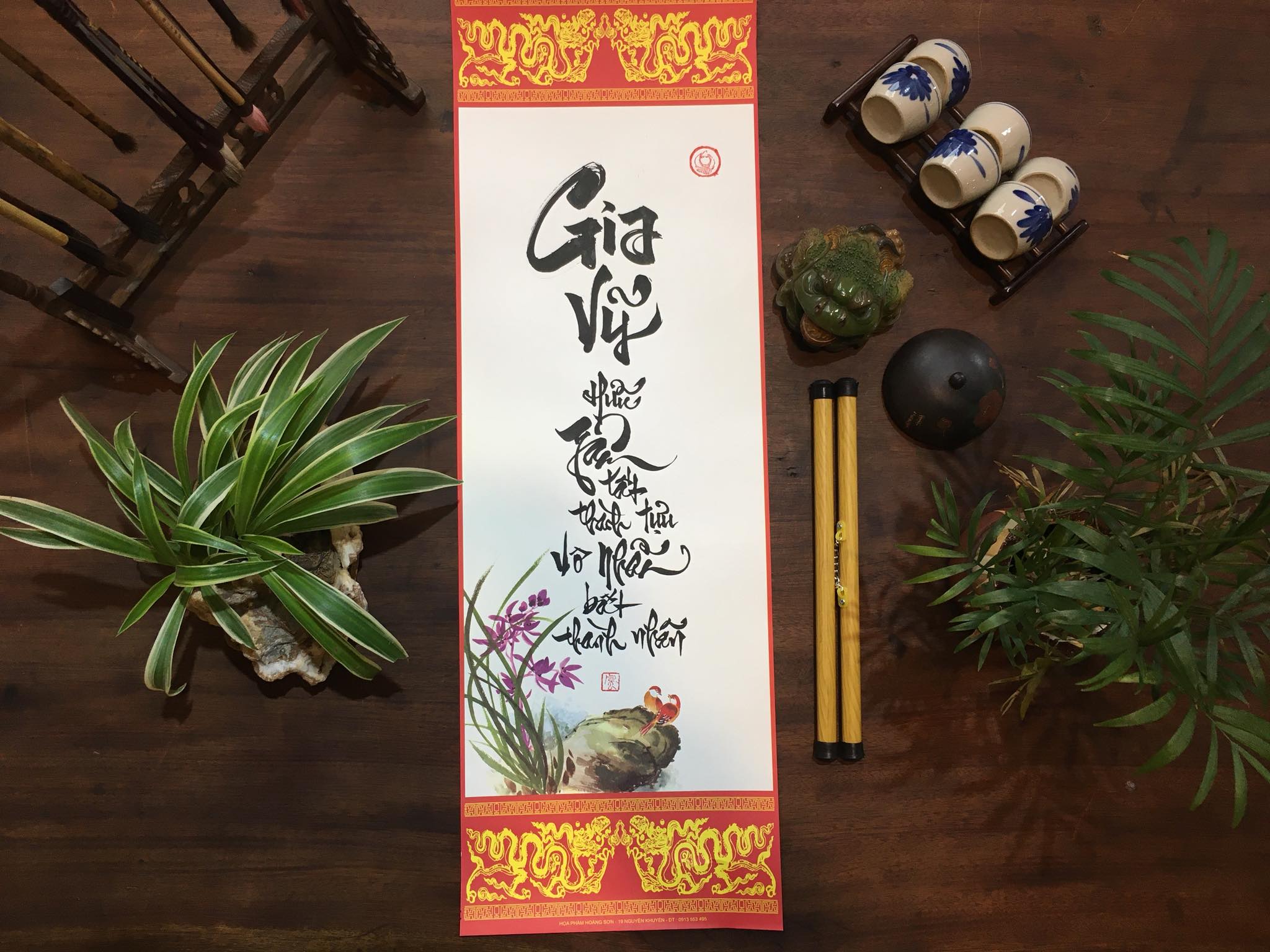 Tranh thư pháp đẹp trên liễn 26x79cm Tranh thư pháp đẹp trên liễn 26x79cm
