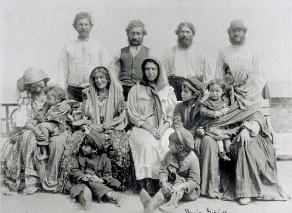 2021 debe ser el año en que España reconozca oficialmente la existencia del pueblo gitano 2021 debe ser el año en que España reconozca oficialmente la existencia del pueblo gitano