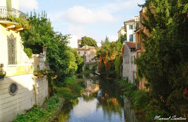 Padova, scorcio dal ponte di via Belludi Padova, scorcio dal ponte di via Belludi