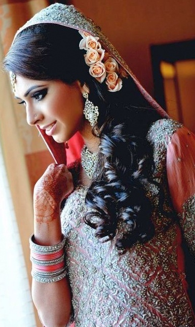 indian bridal hairstyles with dupatta