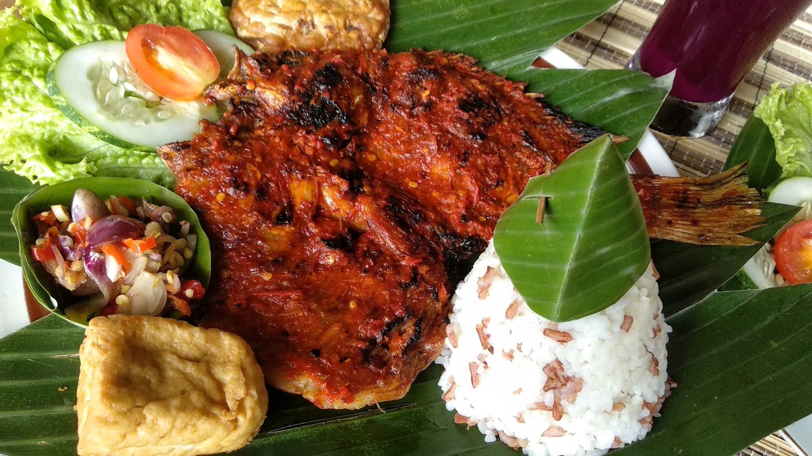 Disawa Pawon, Resto Tradisional JawaBali yang Menyuguhkan Suasana(02)