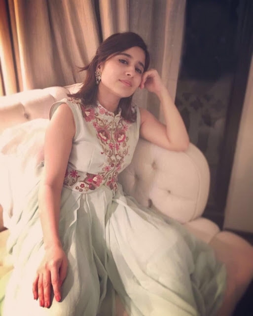 Shweta Tripathi Photos 