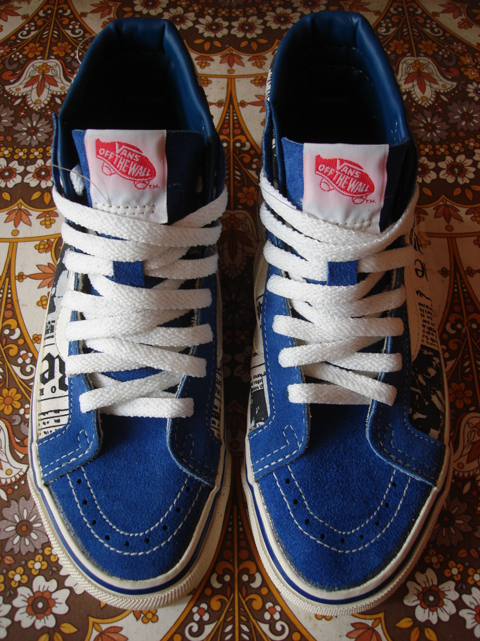 theothersideofthepillow vintage VANS newsprint sk8hi