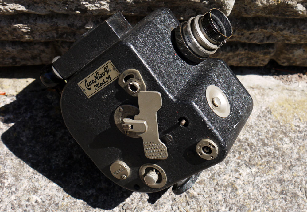 hakkahing's old cameras & lenses German 9.5mm Cine Camera