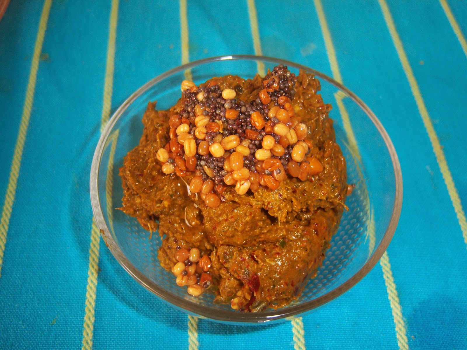 Ava Akula Pachachadi/Mustard Leaves Chutney/Sarson ke Patte ki Chutney