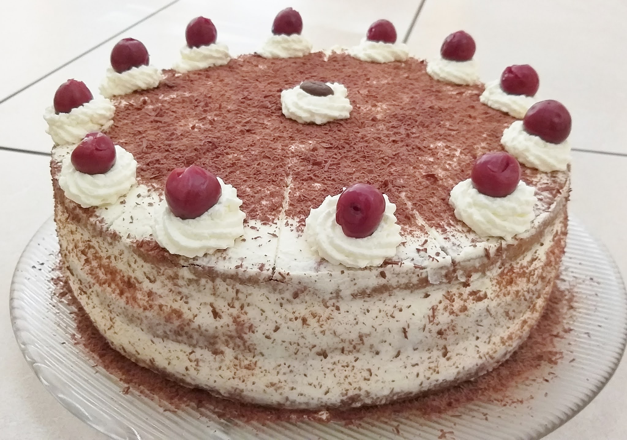 Schwarzwälder Kirsch Torte ohne Alkohol / Black Forest Cake :-) Schwarzwälder Kirsch Torte ohne Alkohol / Black Forest Cake :-)