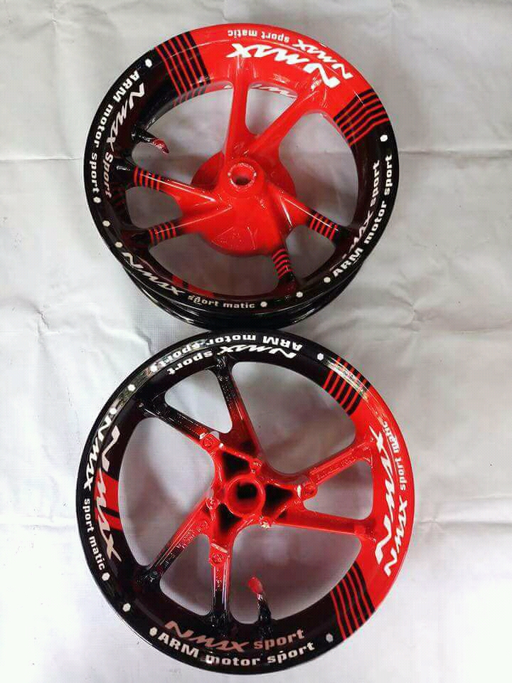 velg mobil dengan variasi warna cat