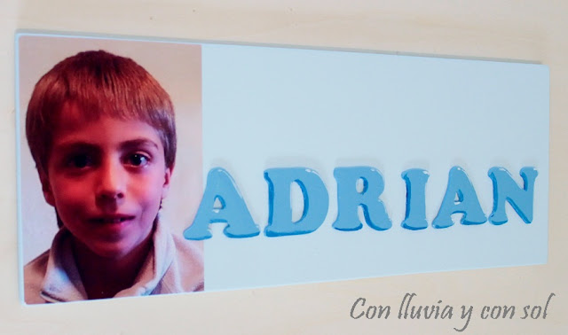 Con lluvia y con sol: CARTEL PERSONALIZADO PARA DORMITORIO INFANTIL