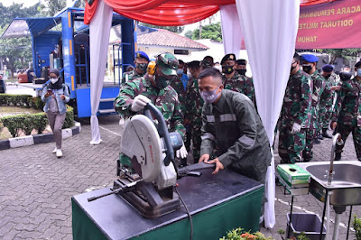 TNI Musnahkan Barang Bukti Perkara Tindak Pidana Militer