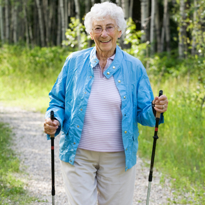 http://1.bp.blogspot.com/-GpkskabZkCU/TapPaVlOE1I/AAAAAAAABcM/eaLhVFGzbGU/s1600/elderly-woman-walking.jpg