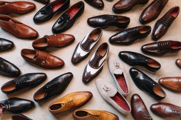 Xưởng gia công giày dép theo yêu cầu- Đại lý giày dép sỉ và lẻ giá tốt