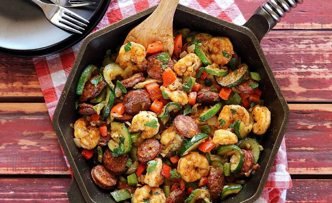20-Minute Shrimp and Sausage Paleo Skillet Meal #yummy 
