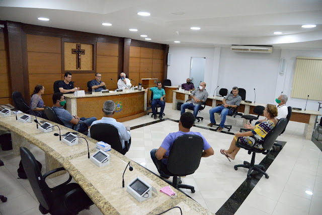 Bancada da situação se reúne com o prefeito de Jacobina para traçar ações de combate à Covid-19