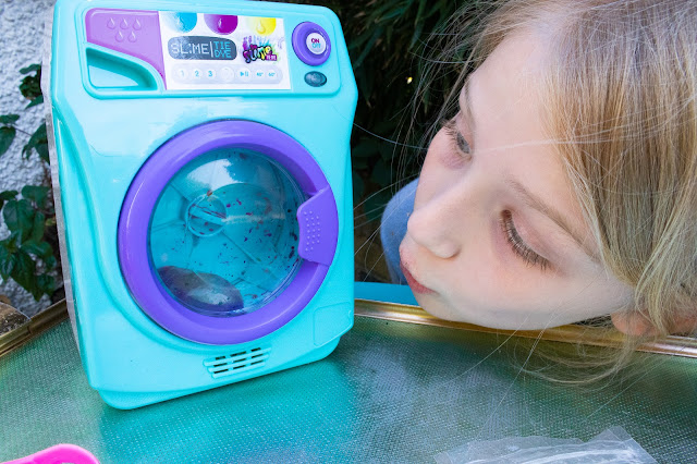 Review and Giveaway: So Slime Tie-Dye Slime Machine - Counting To Ten