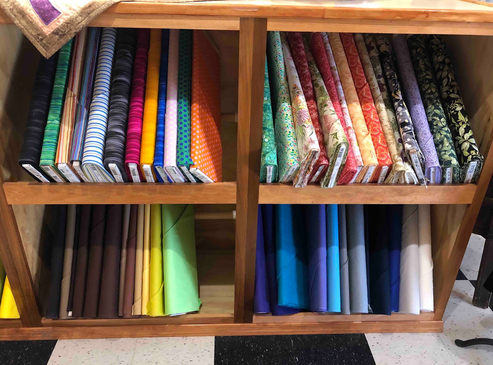 Cat Patches Quilt Shop Copper Canyon Quilting, Lake Havasu City, Arizona