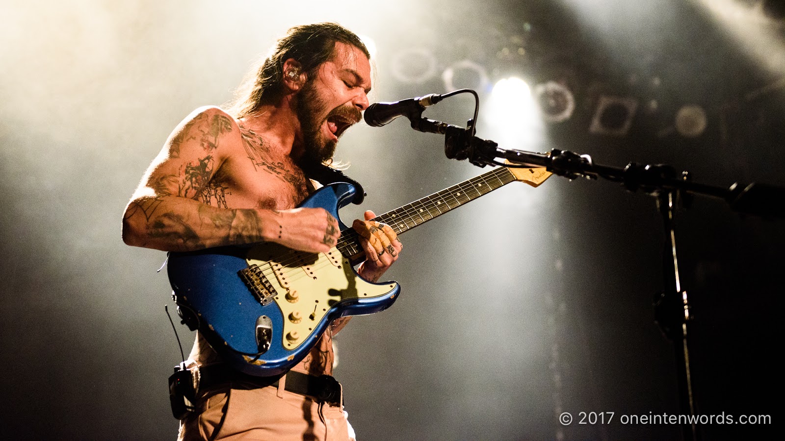 one in ten words: Biffy Clyro at The Phoenix Concert Theatre - Concert ...