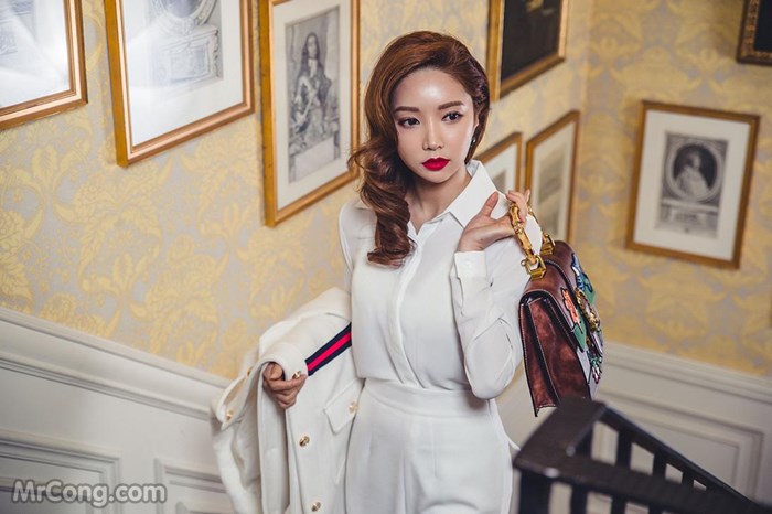 Model Park Soo Yeon in the December 2016 fashion photo series (606 photos) photo 16-17
