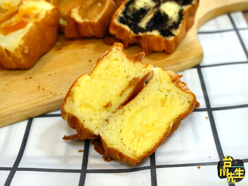 台南雞蛋糕/限量供應晚來吃不到/新鮮現打麵糊/獨家研發自製內餡/當日限定隱藏版口味/科學園區最愛下午茶點心