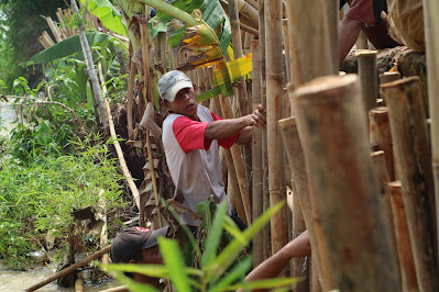 Warga Desa Ciledug Kembali Kerjabakti Perbaiki Tanggul Secara Swadaya