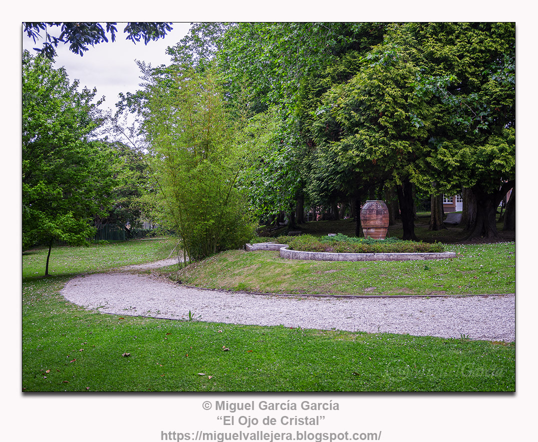 Parque y jardines del Centro Cultural As Torres de Santa Cruz (Pazo de Coruxo)