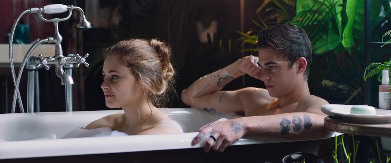 Hero Fiennes Tiffin shirtless in After 