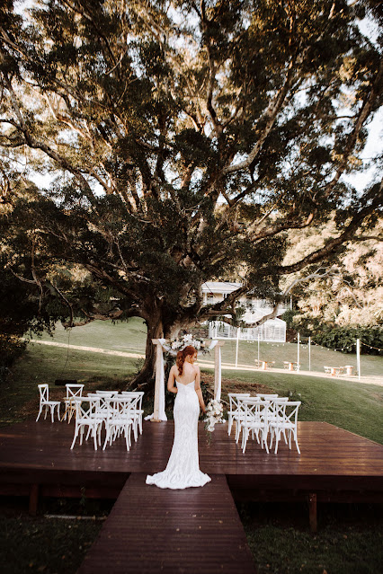 kayla temple photography weddings glass house mountains sunshine coast florals stationery outdoor marquee reception