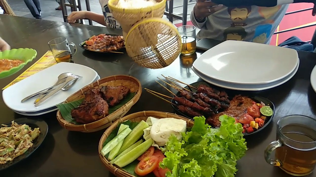 Tempat Makan Di Bandung Yang Enak Dan Wajib Di Coba | My XXX Hot Girl